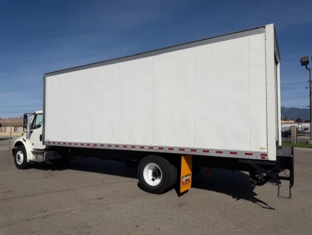 2021 Freightliner Business Class M2 106-5