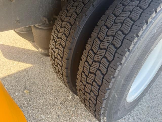 2021 Freightliner Business Class M2 106-13