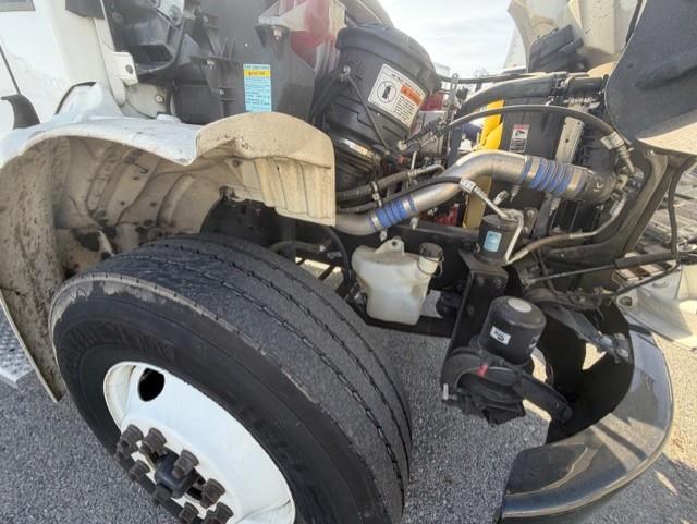 2021 Freightliner Business Class M2 106-12