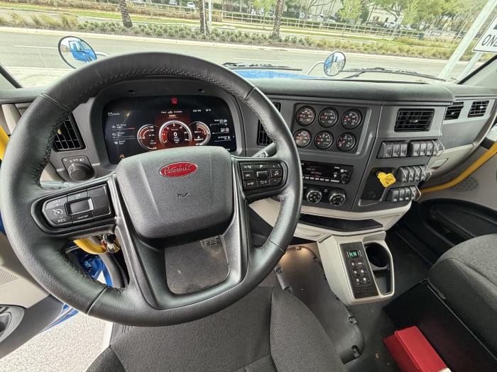 2026 Peterbilt 567-10