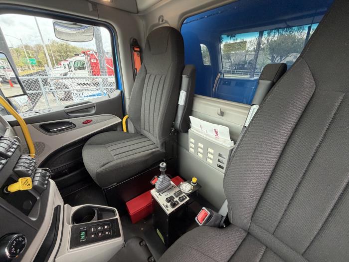 2026 Peterbilt 567-11