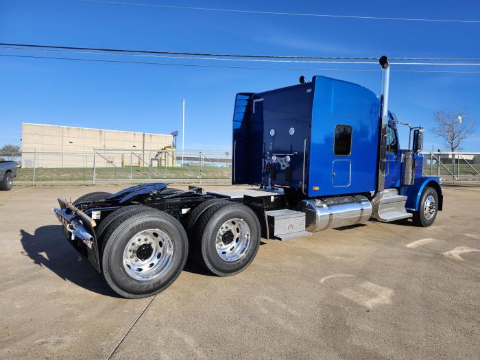 2027 Peterbilt 589-4