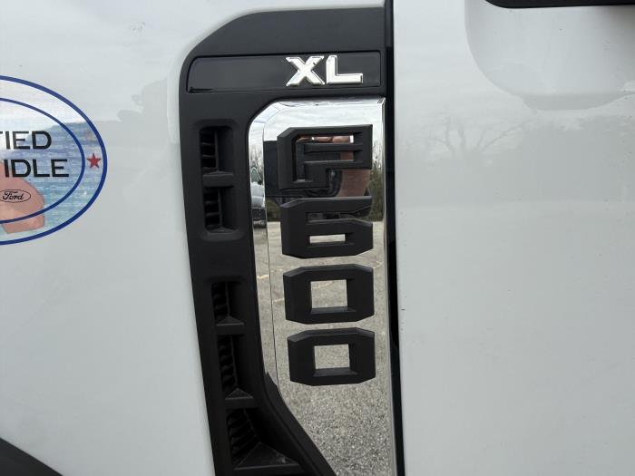 2026 Ford F-600-10