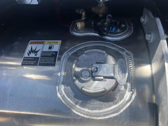 2027 Peterbilt 589-18