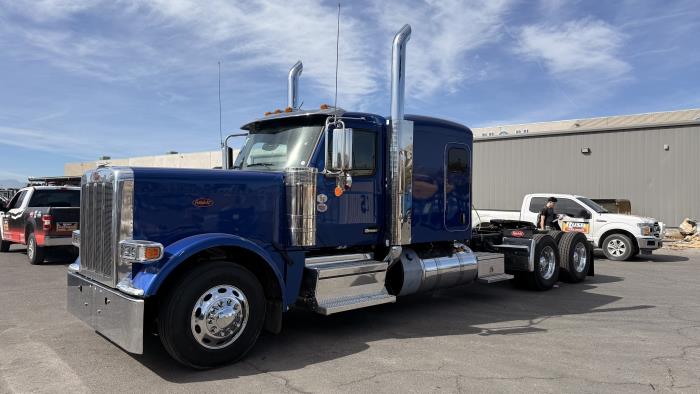 2027 Peterbilt 589-6