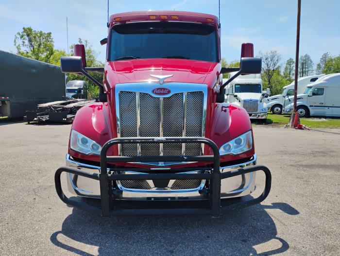 2022 Peterbilt 579-1