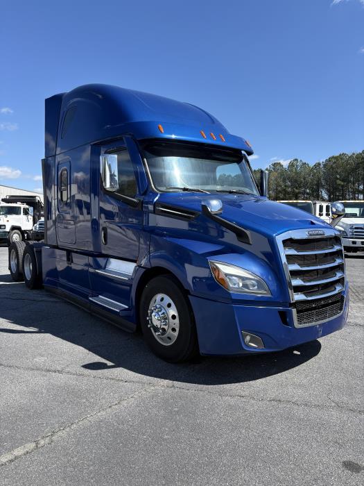 2023 Freightliner Cascadia-5