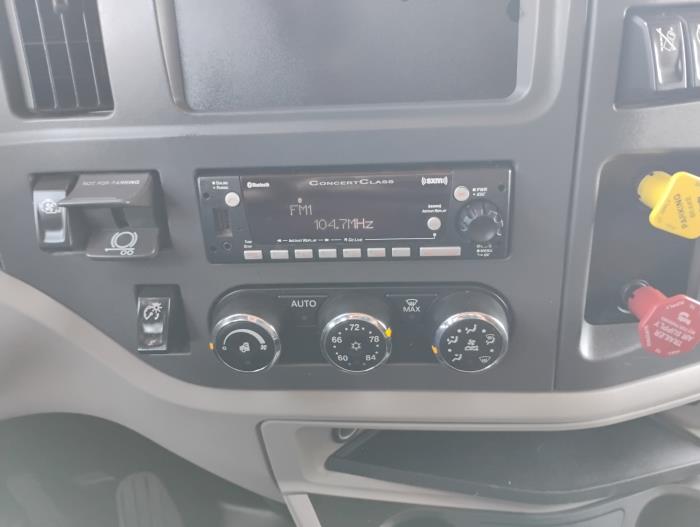 2022 Peterbilt 579-19