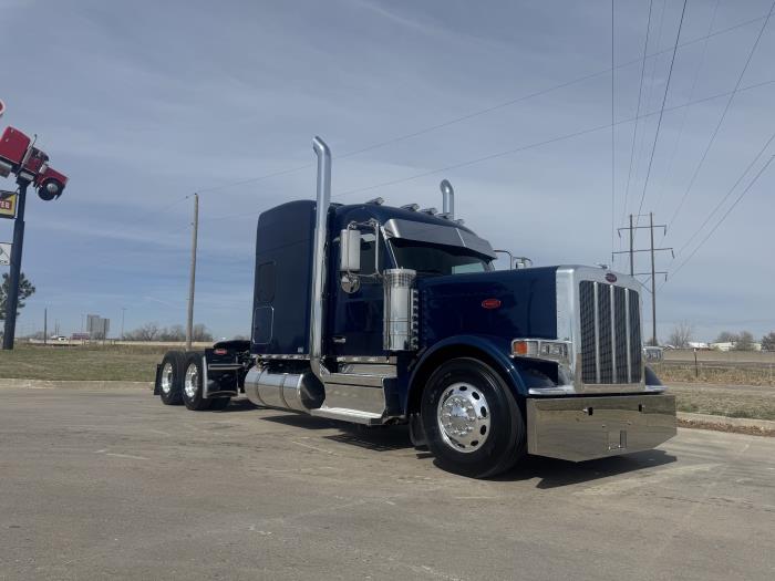 2027 Peterbilt 589-4