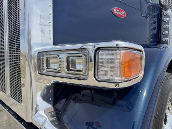 2027 Peterbilt 589-10