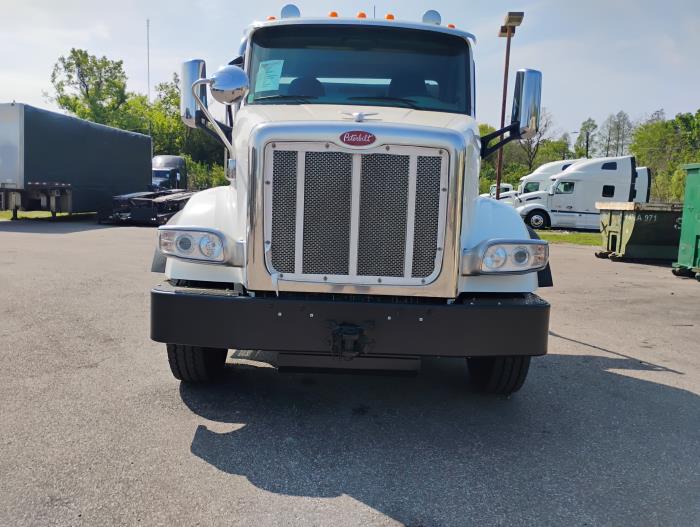 2019 Peterbilt 567 - image 2