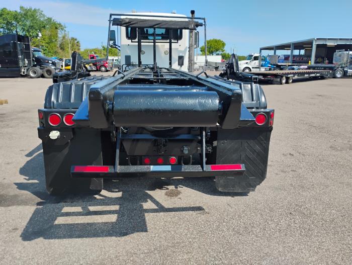 2019 Peterbilt 567 - image 8