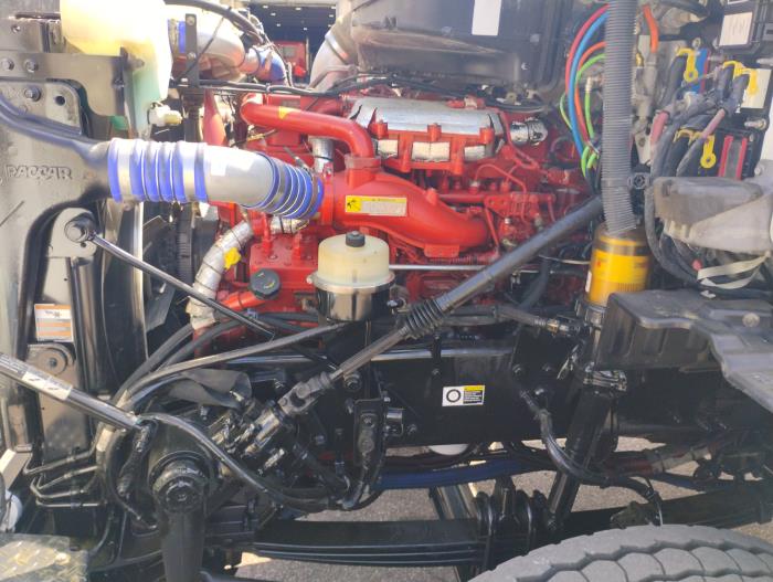 2019 Peterbilt 567 - image 14