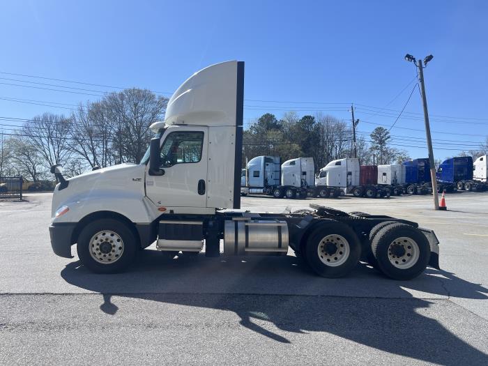 2023 International LT625-5