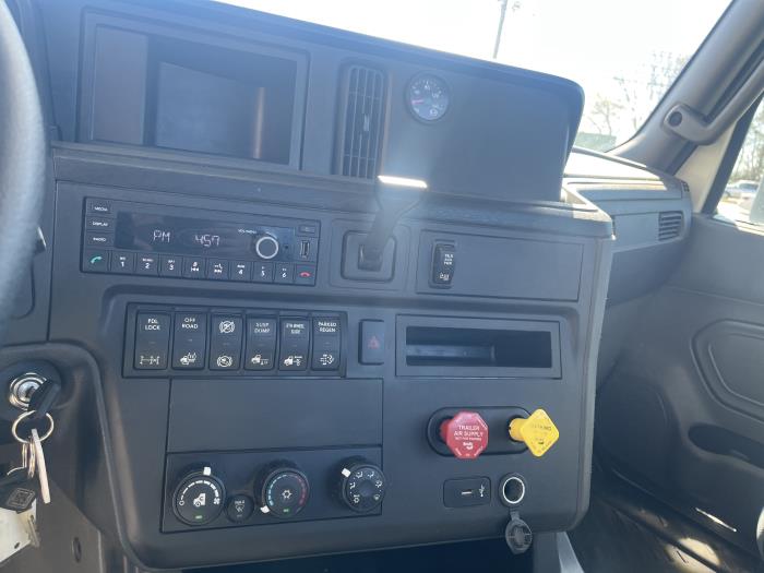 2023 International LT625-14