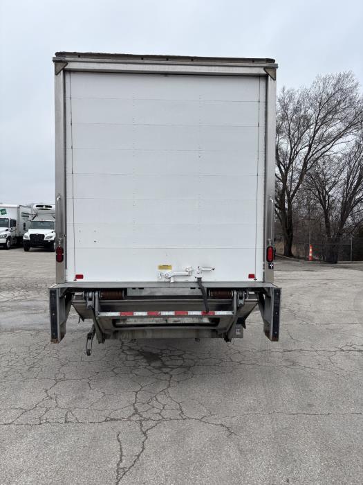 2022 Freightliner Business Class M2 106-4