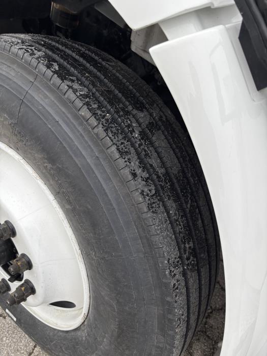 2022 Freightliner Business Class M2 106-8