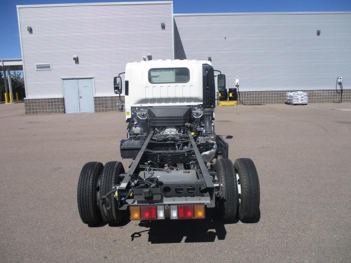 2026 Isuzu NPR-HD-5
