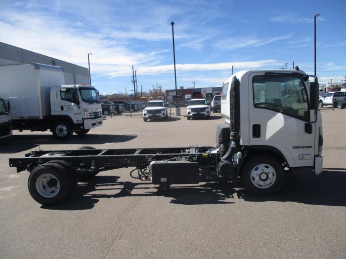 2026 Isuzu NPR - image 6