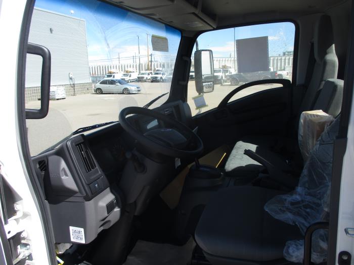 2026 Isuzu NPR - image 10