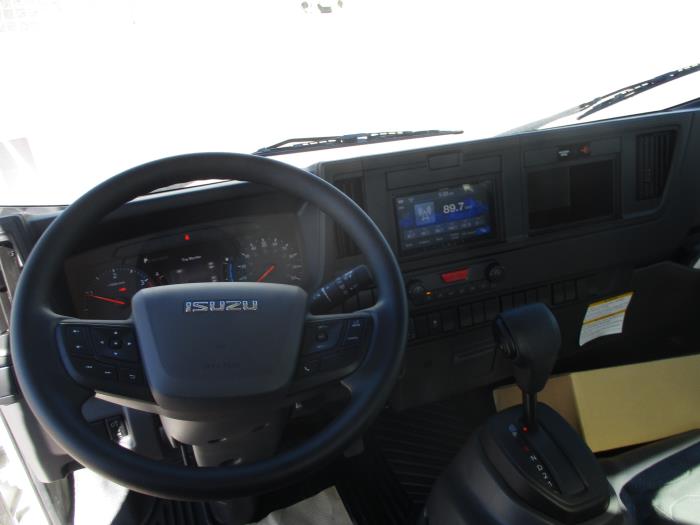 2026 Isuzu NPR - image 11