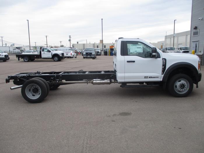 2026 Ford F-550-6