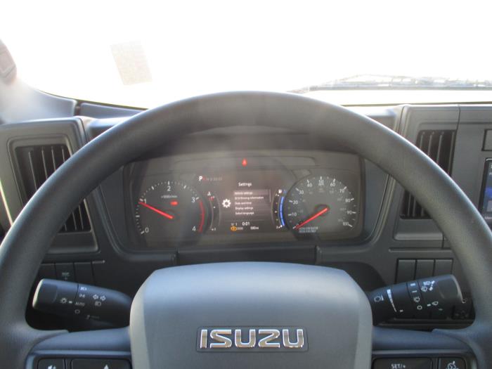 2025 Isuzu NPR-XD-9