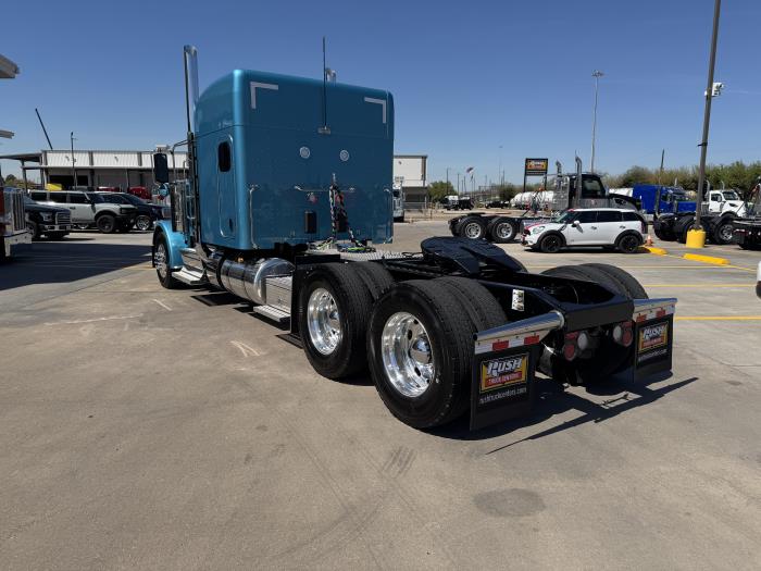 2027 Peterbilt 589-4
