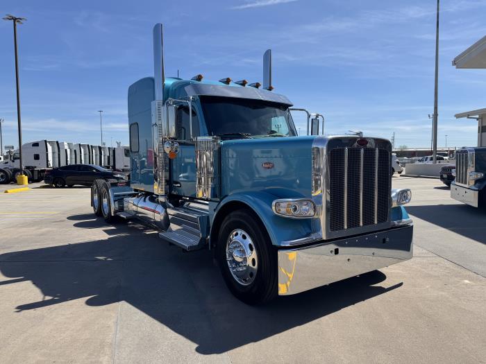 2027 Peterbilt 589-7