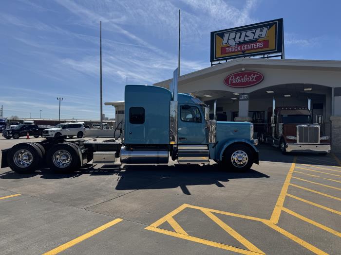2027 Peterbilt 589-8