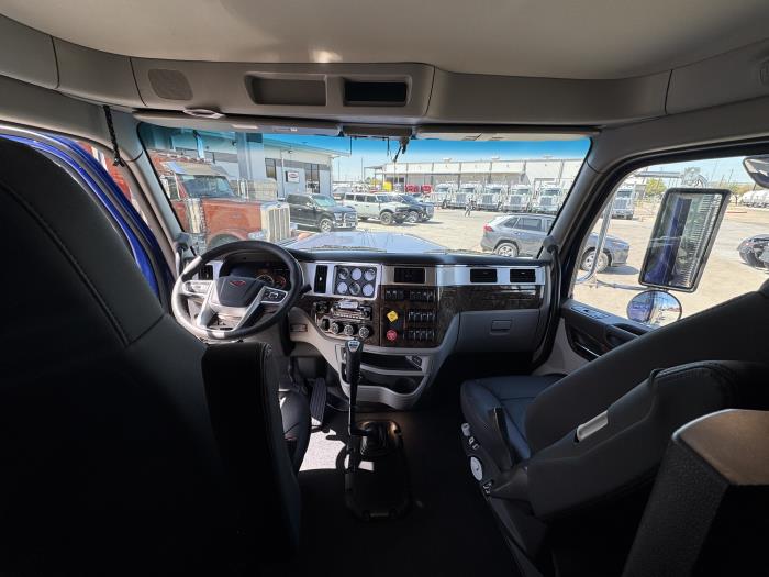 2027 Peterbilt 589-15