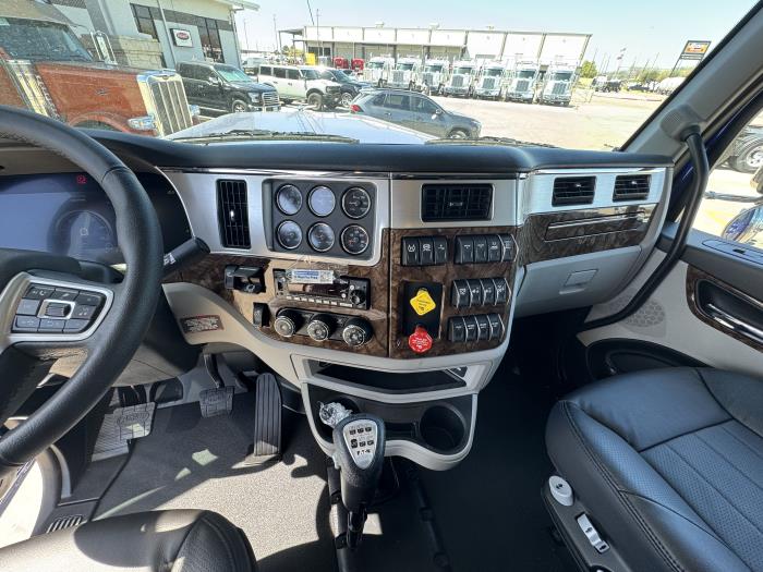 2027 Peterbilt 589-16