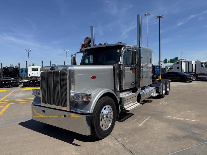 2027 Peterbilt 589-1