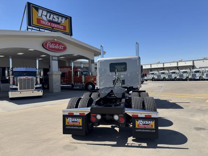 2027 Peterbilt 589-10