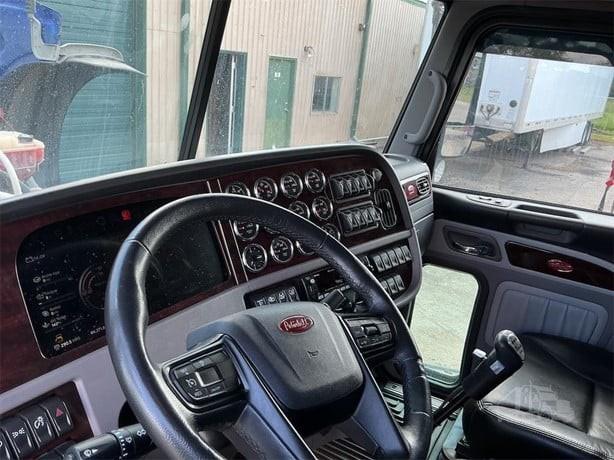 2024 Peterbilt 389-4