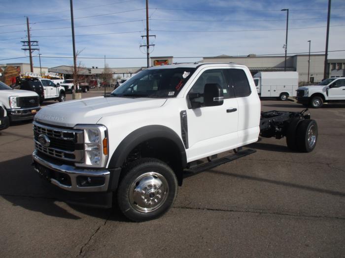 2025 Ford F-550-1