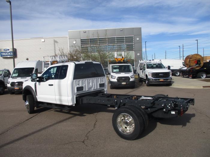 2025 Ford F-550-7