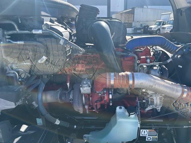 2022 Peterbilt 579-8