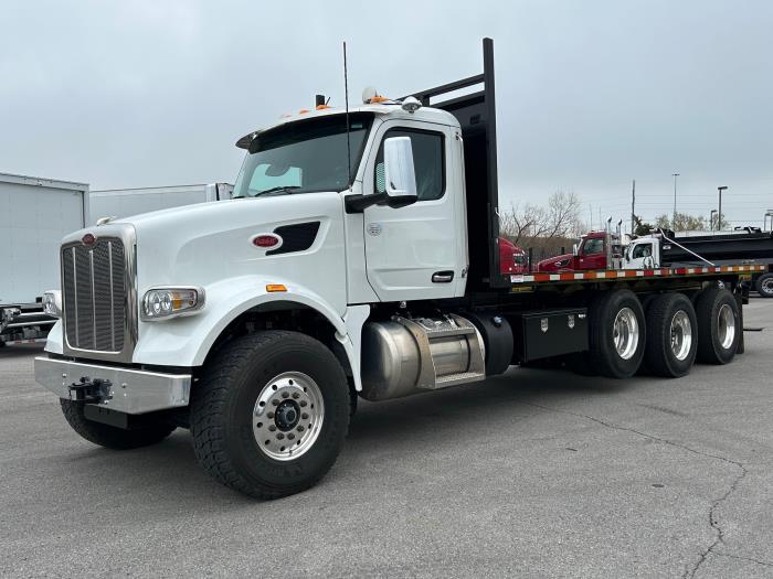 2025 Peterbilt 567-1