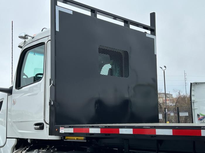 2025 Peterbilt 567-4