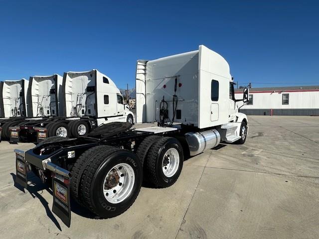 2022 Peterbilt 579-10