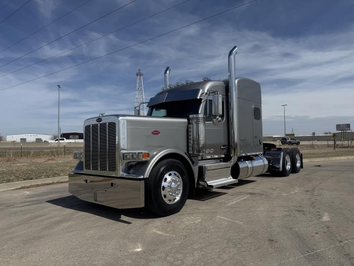 2027 Peterbilt 589-1