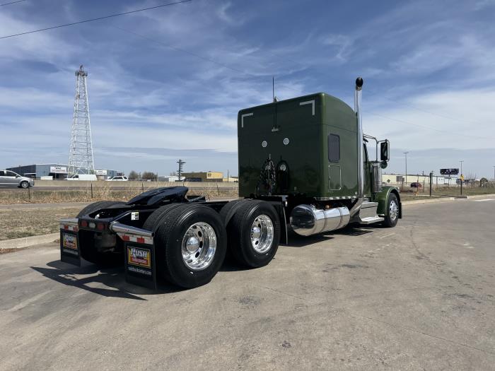 2027 Peterbilt 589-6