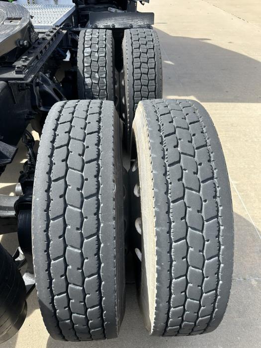 2021 Peterbilt 579-0