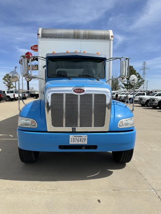 2020 Peterbilt 337-2