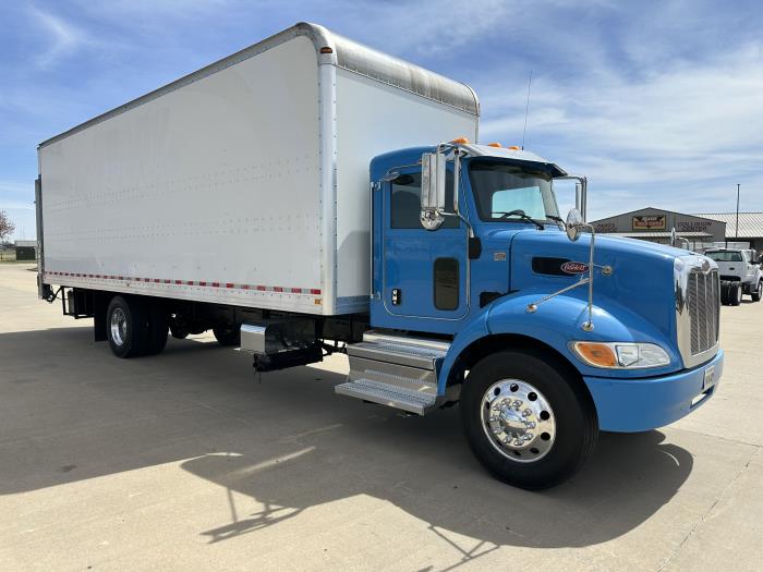 2020 Peterbilt 337-1