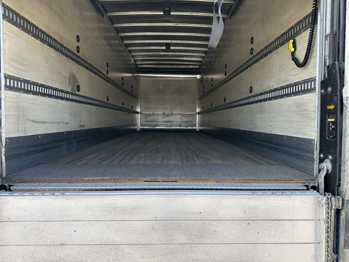 2020 Peterbilt 337-13