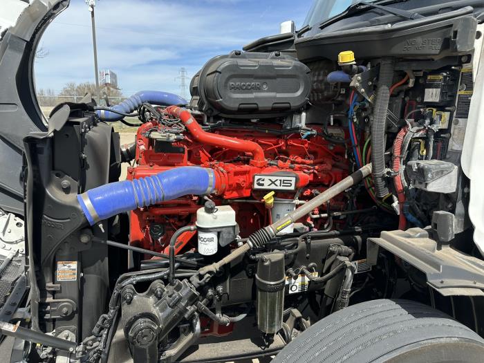 2022 Peterbilt 579-0