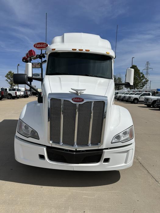 2022 Peterbilt 579-3