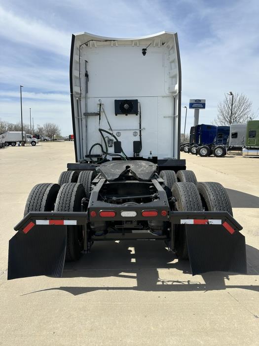 2022 Peterbilt 579-4